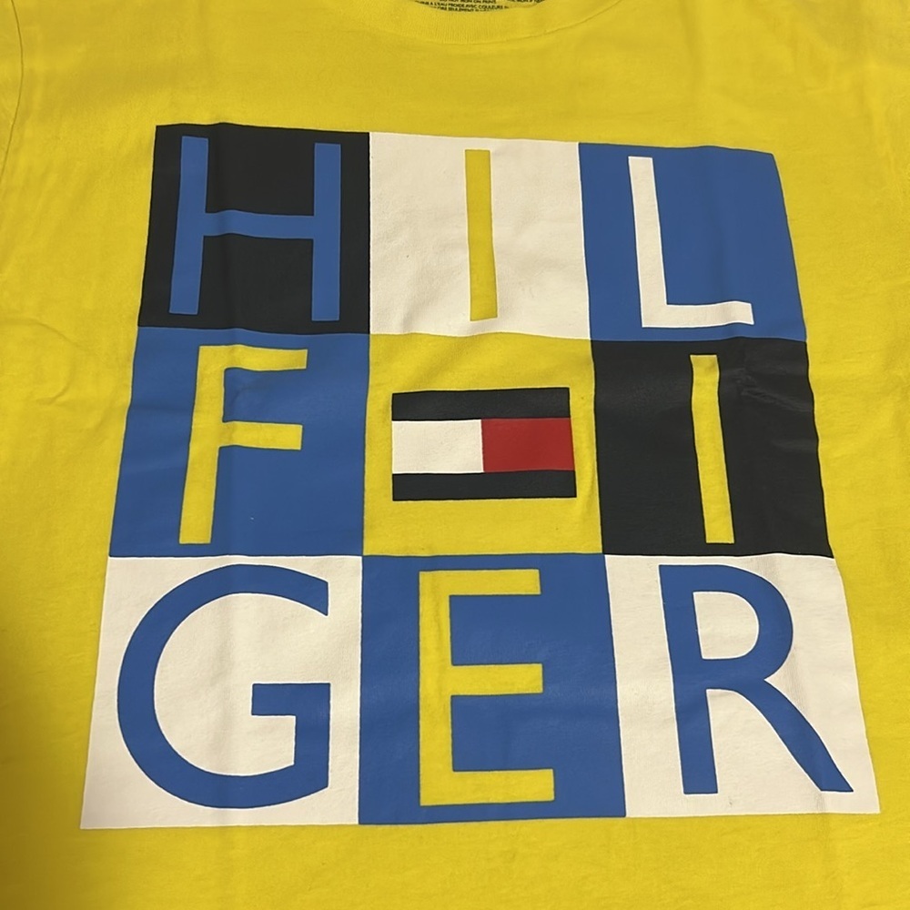 Tommy Hilfiger Yellow Tee with Graphic Design Medium 12/14 - Picture 3 of 5